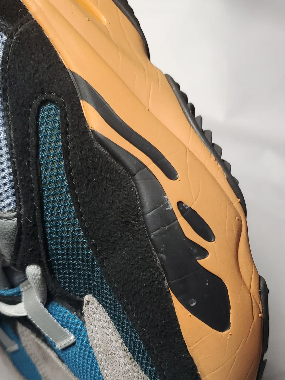 Adidas Yeezy Boost 700 Wash Orange Size 6.5 Mens Streetwear Athleisure GW0296